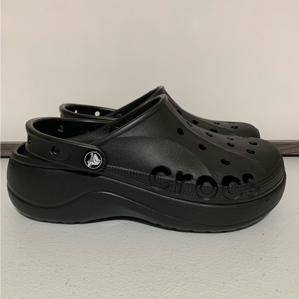 CROCS Baya Platform Clogs-New